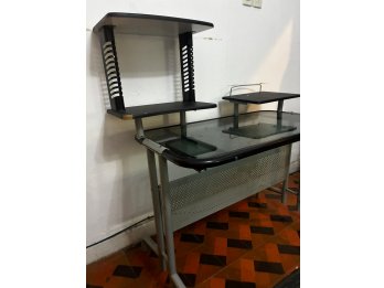 Vendo escritorio para pc