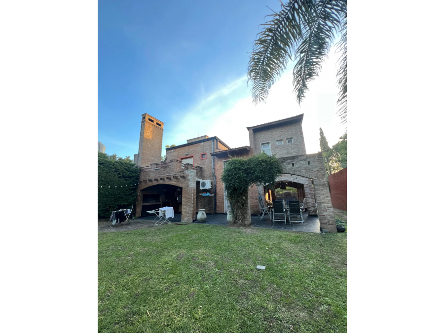 CASA PREMIUM EN VENTA | ZONA SEMINARIO