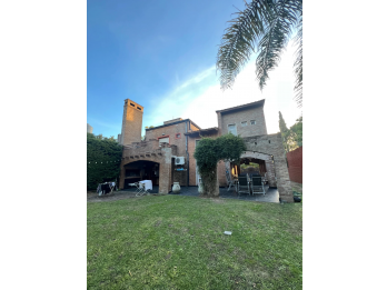 CASA PREMIUM EN VENTA | ZONA SEMINARIO