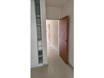 ALQUILO MODERNO DEPARTAMENTO DE UN DORMITORIO