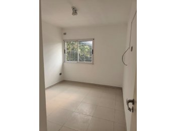 ALQUILER DE CASA EN EL ÑAPINDA Y EL CAMBARA, CIUDAD PARANA