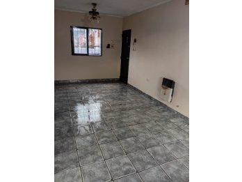 DEPARTEMANTO EN PARANA ZONA CALLE CELIA TORRA