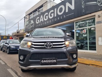 No te demores Toyota Hilux 2.8 TD SRV 4x4 Aut / 2016