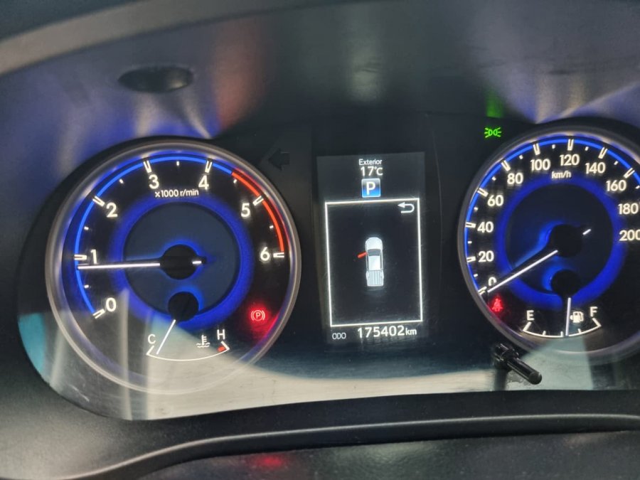 No te demores Toyota Hilux 2.8 TD SRV 4x4 Aut / 2016
