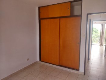 ALQUILO DEPARTAMENTO 2 DORMITORIOS COCHERA, CALLE SALTA, PNA