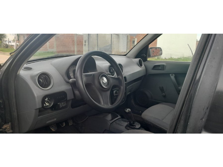 Vendo Mod. 2011 c/gnc - ESCUCHO OFERTAS RAZONABLES -