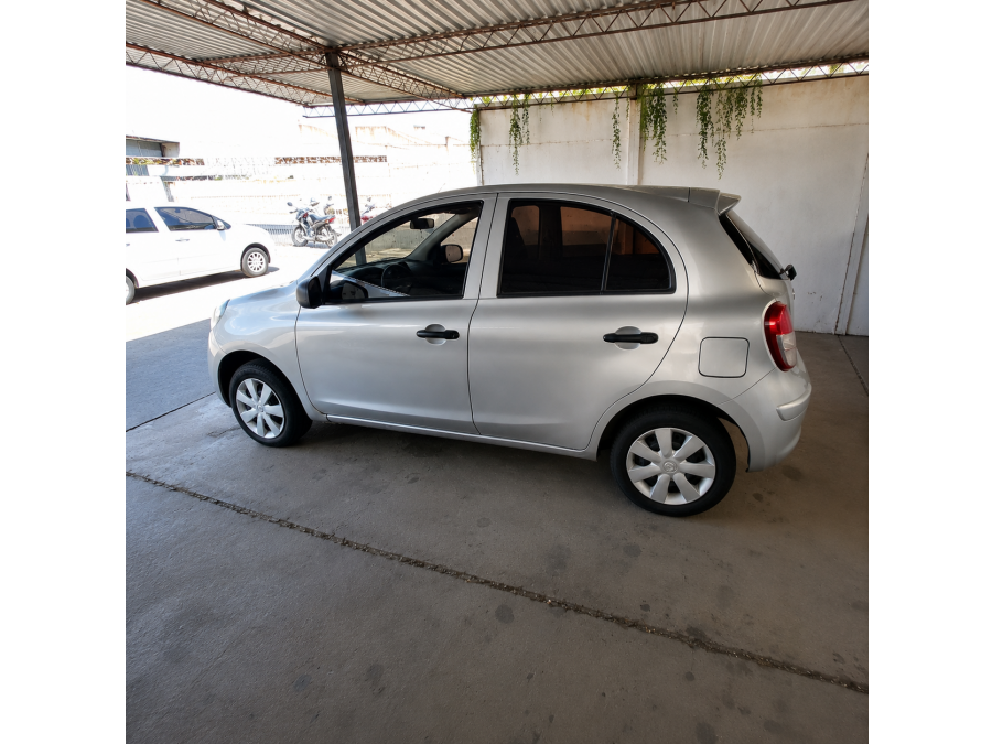 NISSAN MARCH 1.6 ACTIVE PURE DRIVE AÑO 2.015