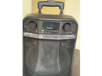 VENDO PARLANTE PORTATIL PHILLIPS, ( muy poco uso)