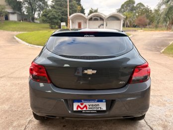 CHEVROLET ONIX JOY 5P 1.4. Recibo vehículos.
