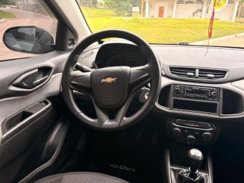 CHEVROLET ONIX JOY 5P 1.4. Recibo vehículos.