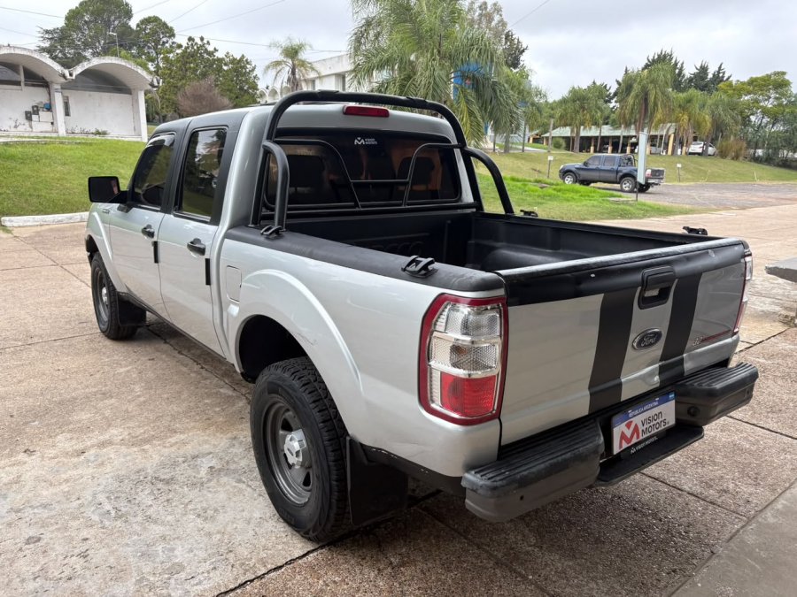 FORD RANGER 3.0L DC 4x2 XL PLUS. Recibo vehículos