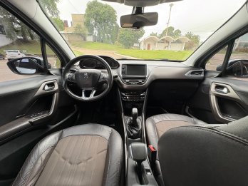 PEUGEOT 2008 FELINE 1.6. Recibo vehículos.