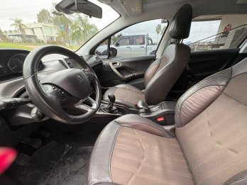 PEUGEOT 2008 FELINE 1.6. Recibo vehículos.
