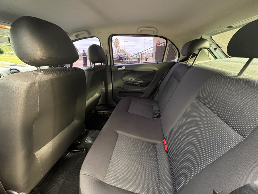 VOLKSWAGEN GOL TREND 1.6. Recibo vehículos.