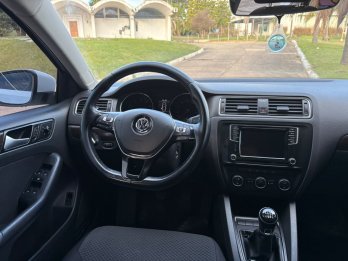 VOLKSWAGEN VENTO 1.4 TSI BM TECH. Recibo vehículos.