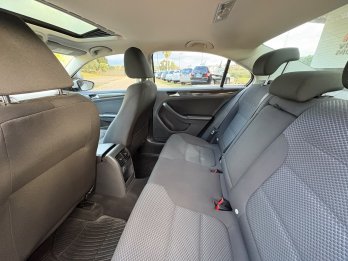 VOLKSWAGEN VENTO 1.4 TSI BM TECH. Recibo vehículos.