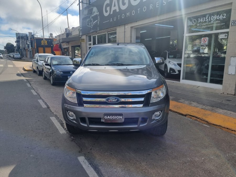 Única Ford Ranger 3.2 TDi XLT 4x2 MT / 2014 Km/159.000