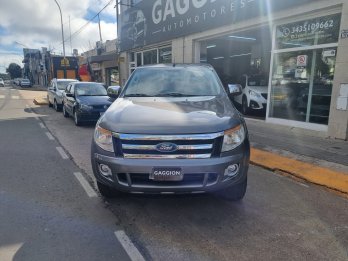 Única Ford Ranger 3.2 TDi XLT 4x2 MT / 2014 Km/159.000