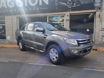 Única Ford Ranger 3.2 TDi XLT 4x2 MT / 2014 Km/159.000