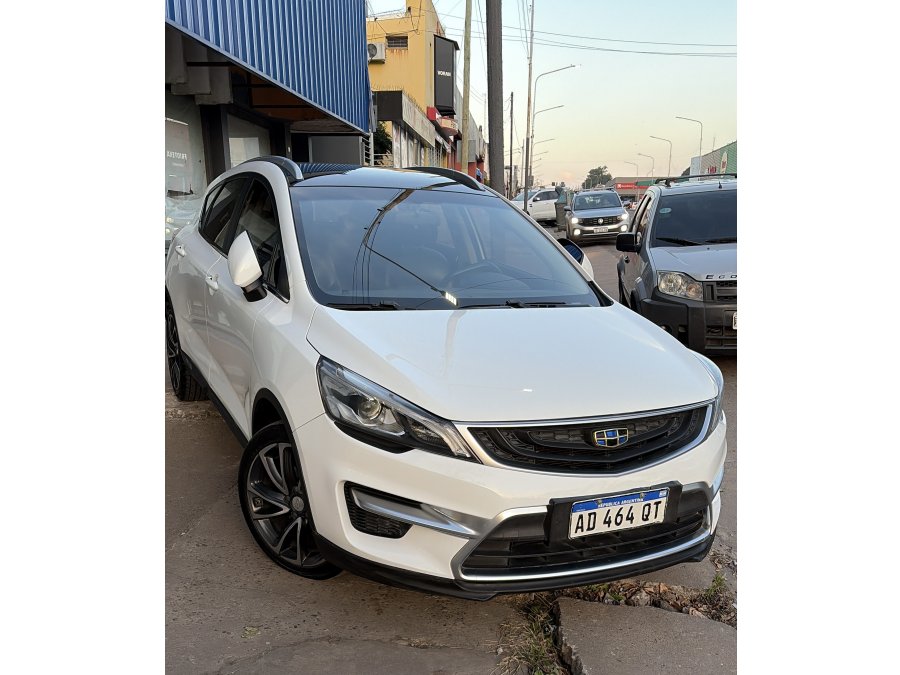 Geely Emgrand (alta gamma)