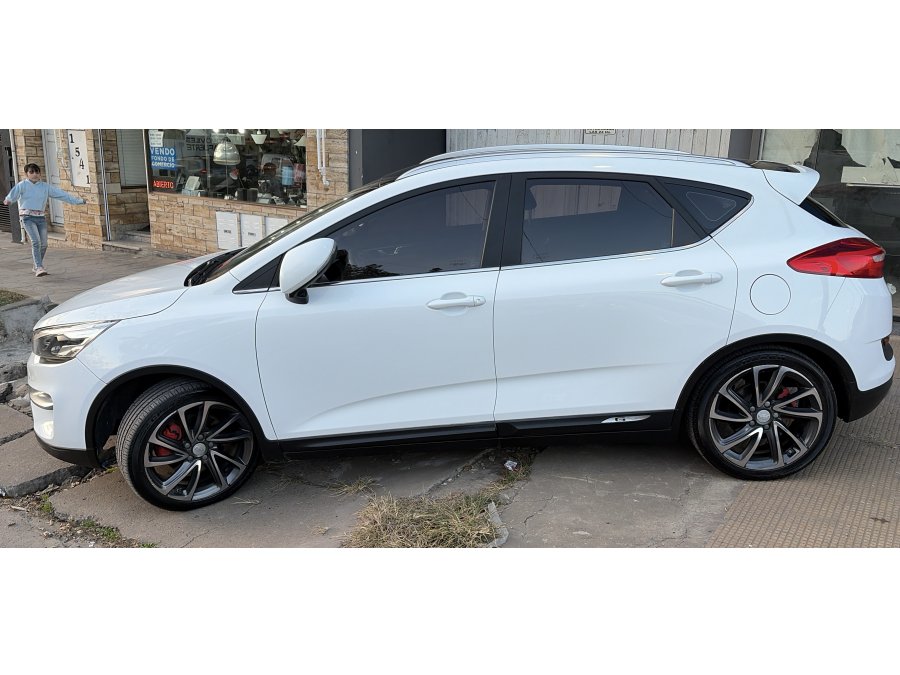 Geely Emgrand (alta gamma)