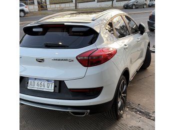 Geely Emgrand (alta gamma)