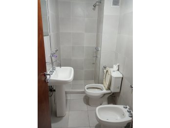 Alquilo dpto 2 dormitorio calle Alem