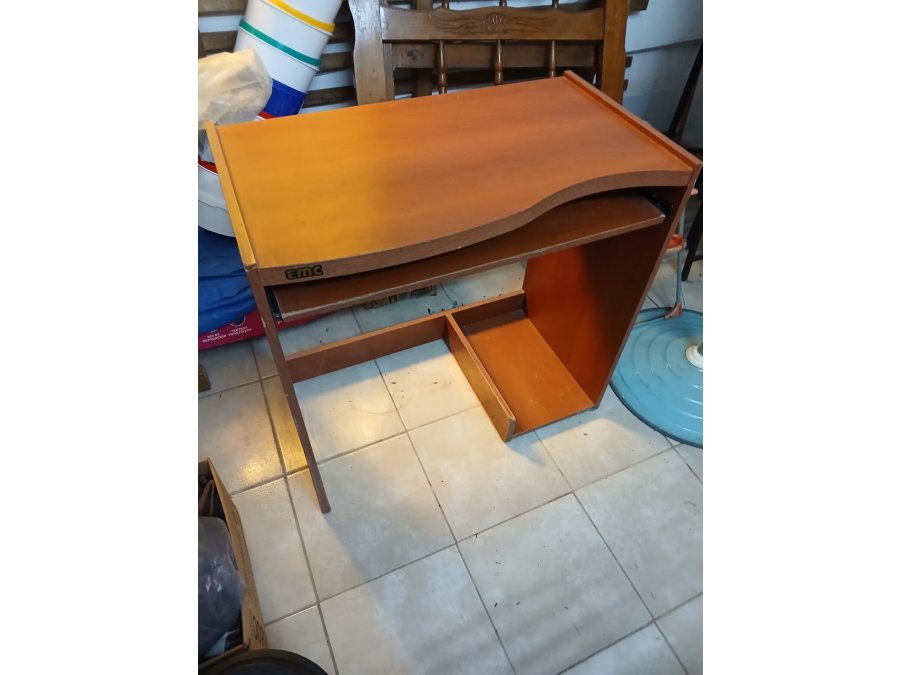 Vendo mesa escritorio de pc