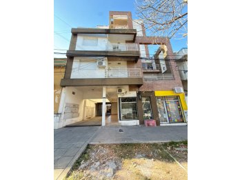 Venta de departamento Calle Alem e Yrigoyen. 1 dormitorio