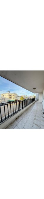 VENTA AMPLIA CASA EN PLANTA ALTA – ECHAGUE Y CURA ALVAREZ.