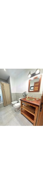 venta de casa- arquitectura y diseño a orillas del rio.
