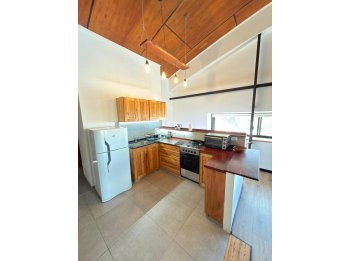 venta de casa- arquitectura y diseño a orillas del rio.
