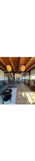 venta de casa- arquitectura y diseño a orillas del rio.