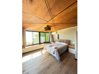 venta de casa- arquitectura y diseño a orillas del rio.