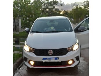 Vendo Fiat Argo HGT con 28mil Km