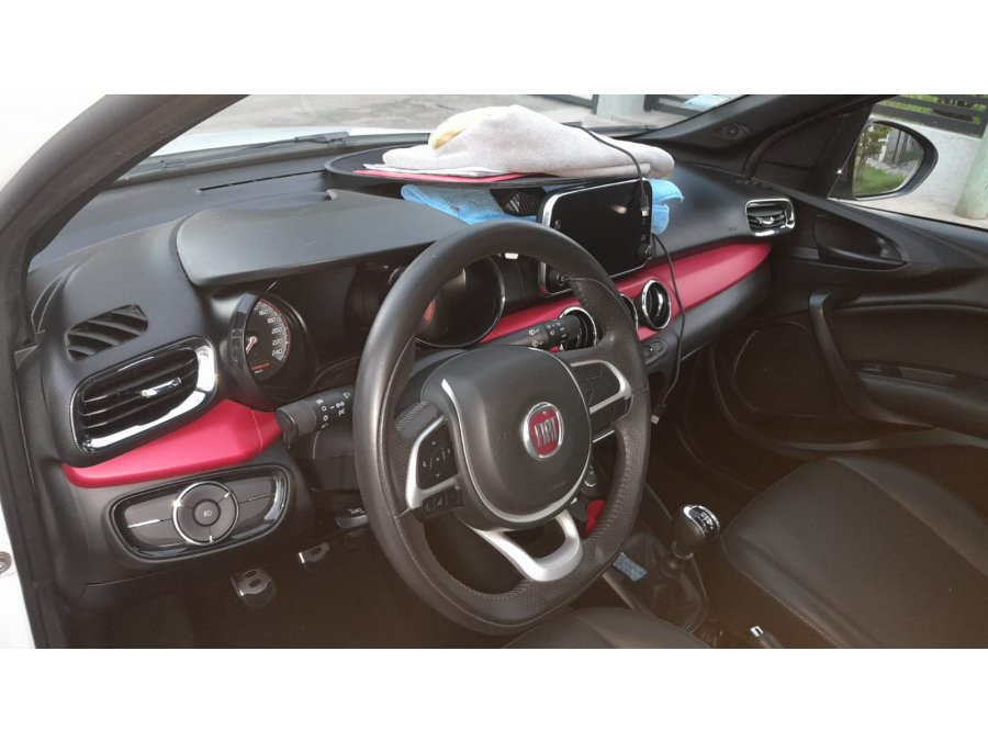 Vendo Fiat Argo HGT con 28mil Km
