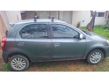 ETIOS XLS - 5 PUERTAS -  2015
