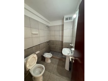 Se alquila monoambiente centrico calle Yrigoyen y 25 de Mayo
