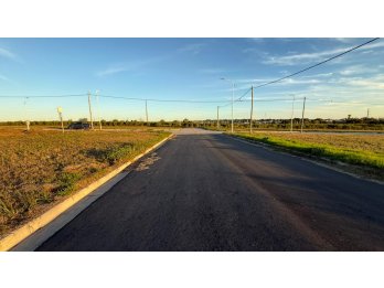 TERRENO EN EL TRIANGULAR, ORO VERDE, LOTE EN ESQUINA 318 M2