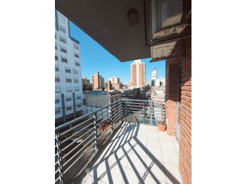 apto credito,dpto en venta 3 dorm + cochera calle URQUIZA