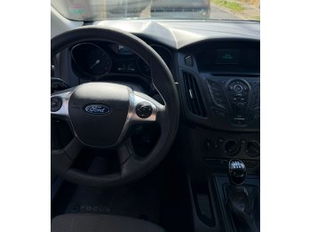 Ford Focus Sedan 1.6l 126.000km