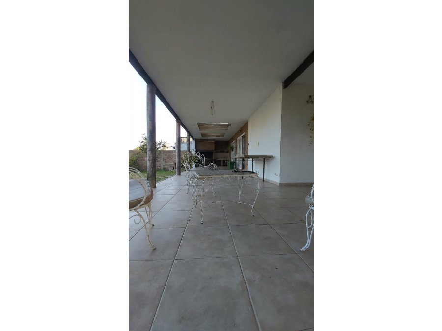 Casona con amplio parque y pileta, Villa Urquiza