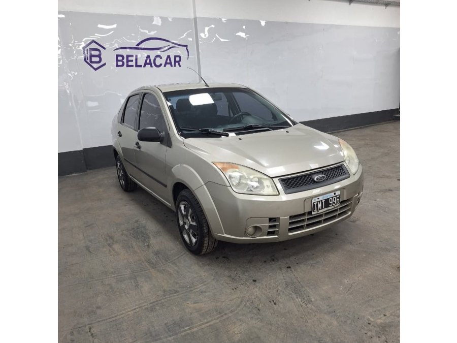 FORD FIESTA MAX 1.6L - 2010 - 193.000 KMS