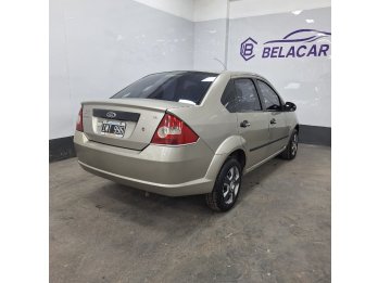 FORD FIESTA MAX 1.6L - 2010 - 193.000 KMS