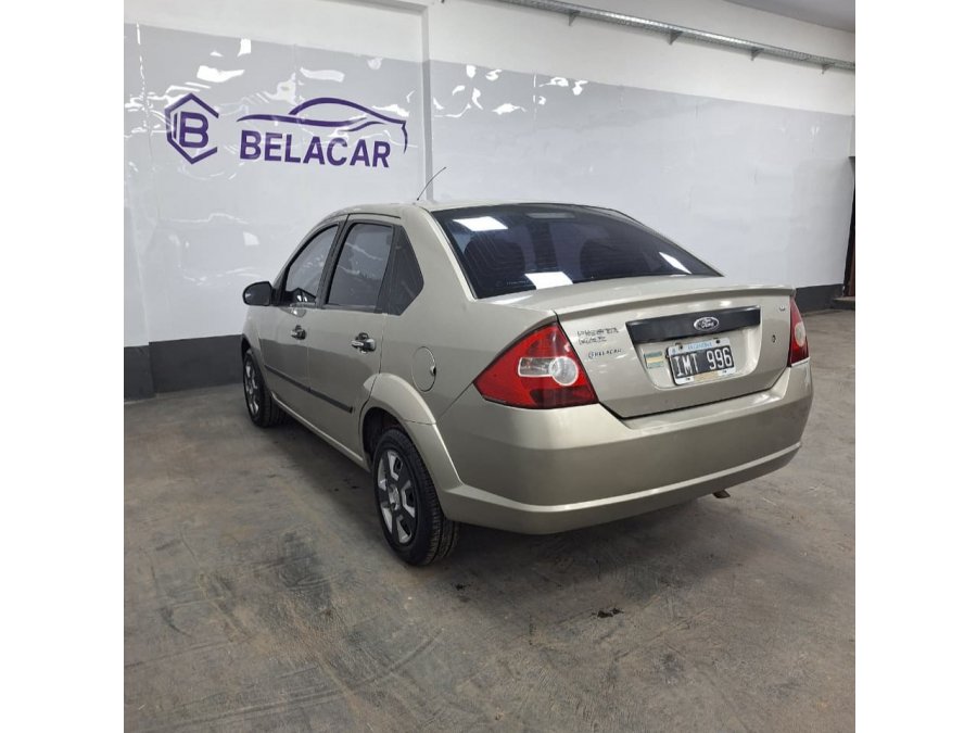 FORD FIESTA MAX 1.6L - 2010 - 193.000 KMS