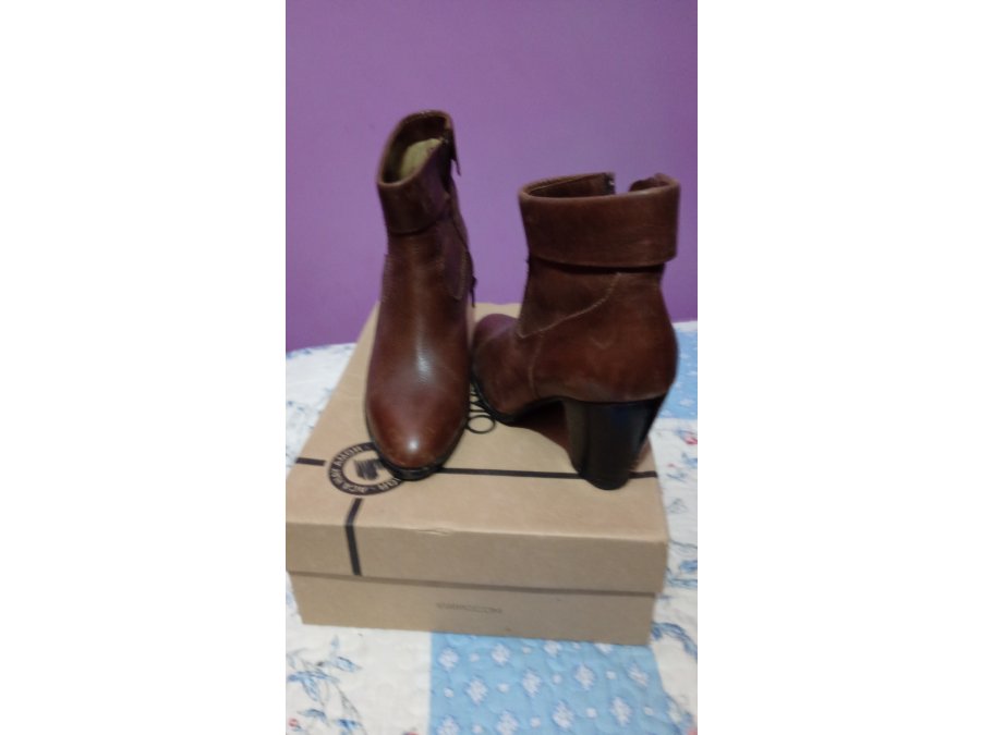 Vendo botas y zapatos nuevos talle 37  tel 3434054576