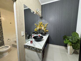 Carlos Darwin al 300. Moderna casa en venta zona thompson 0