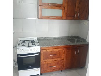 ALQUILO DEPTO 2 DORMITORIOS CON COCHERA