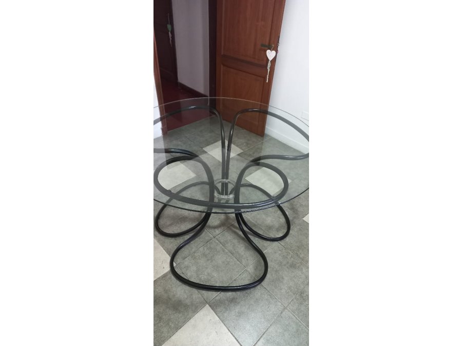 Vendo Mesa de Vidrio para comedor