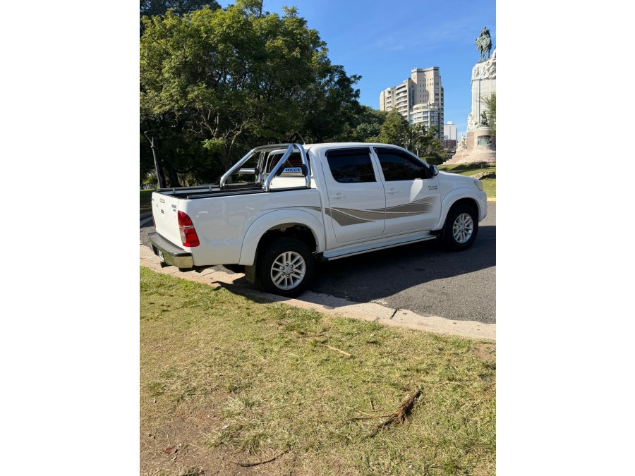 VENDO HILUX SRV 2013